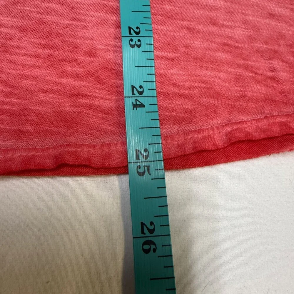 The North Face Women’s V-Neck Tee Medium Heather Red Ombre EUC - Picture 9 of 9